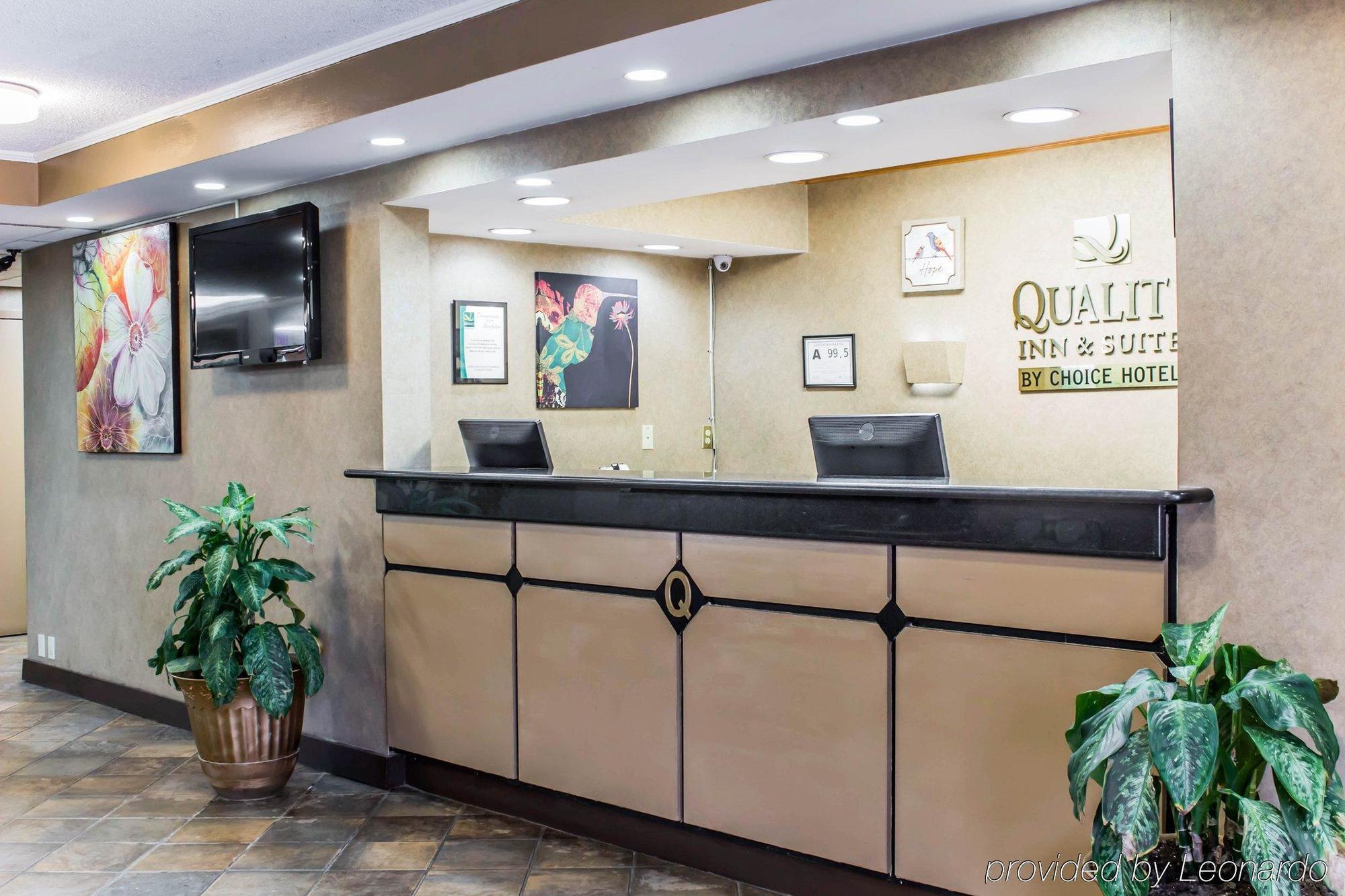 Quality Inn & Suites Fayetteville Exteriör bild